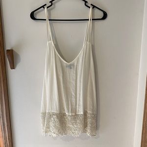 American Eagle lace tank